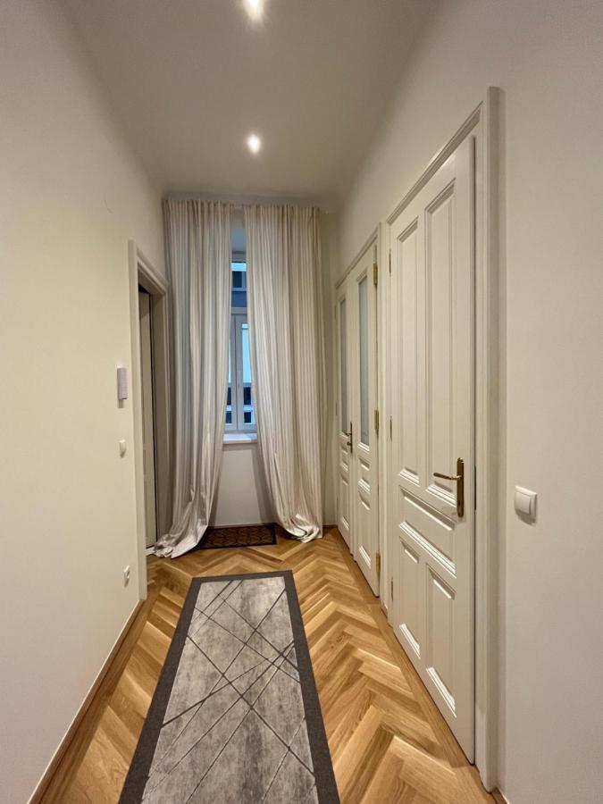 Apartamento Zentrale Wohlfuehloase Viena Exterior foto