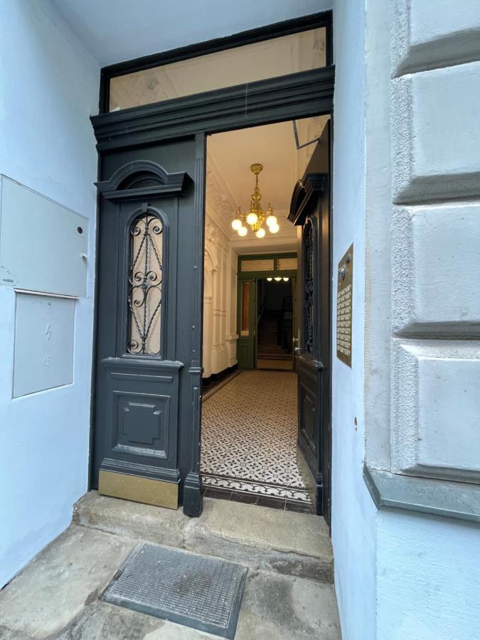 Apartamento Zentrale Wohlfuehloase Viena Exterior foto